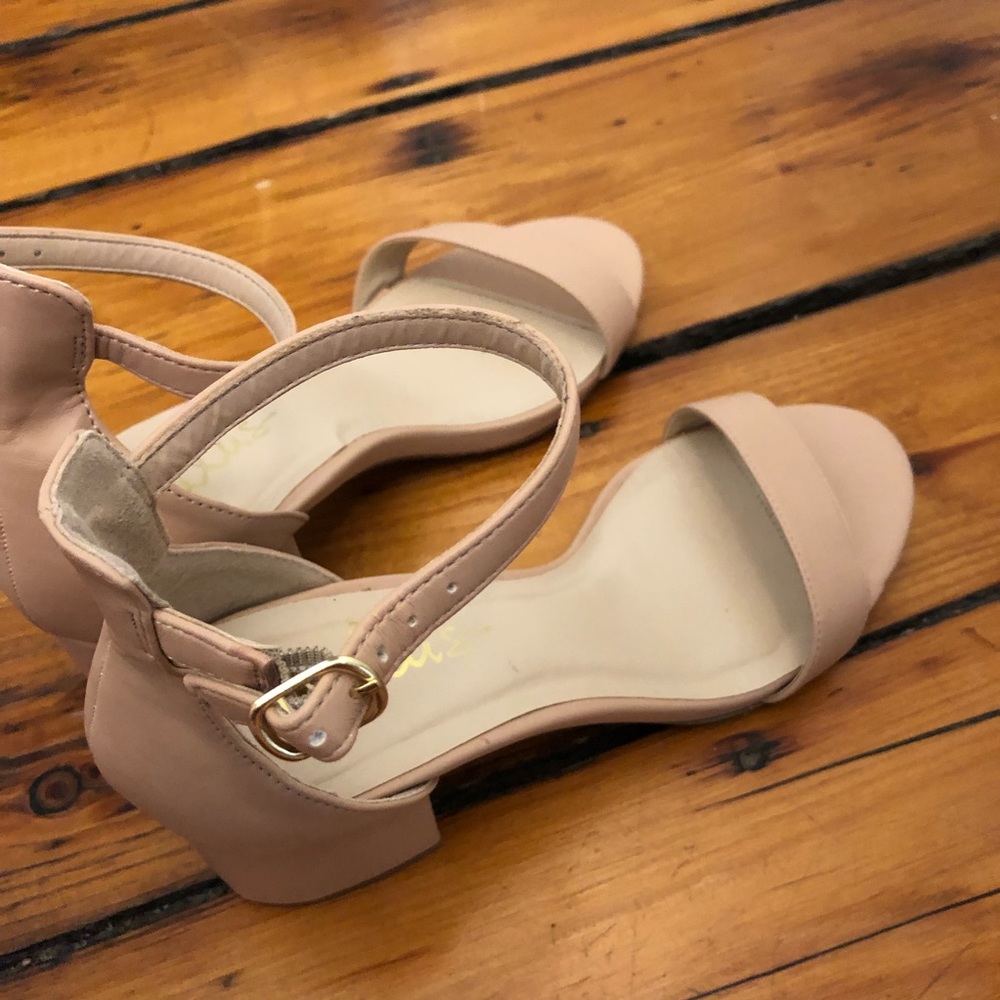 Lulu’s heeled nude sandal